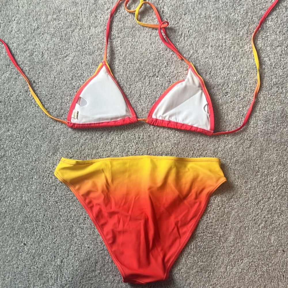 Great string bikini! - Picture 2 of 5